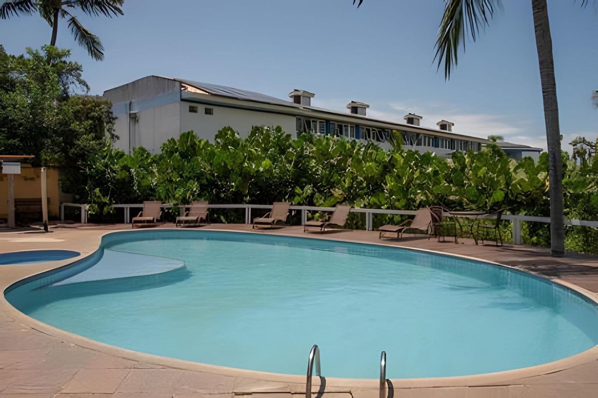 Em Frente A Praia De Taperapuan; Piscina; 1 Quarto; Wifi 300 Mbs; Estacionamento Gratuito 1 Veiculo Порту-Сегуру Экстерьер фото